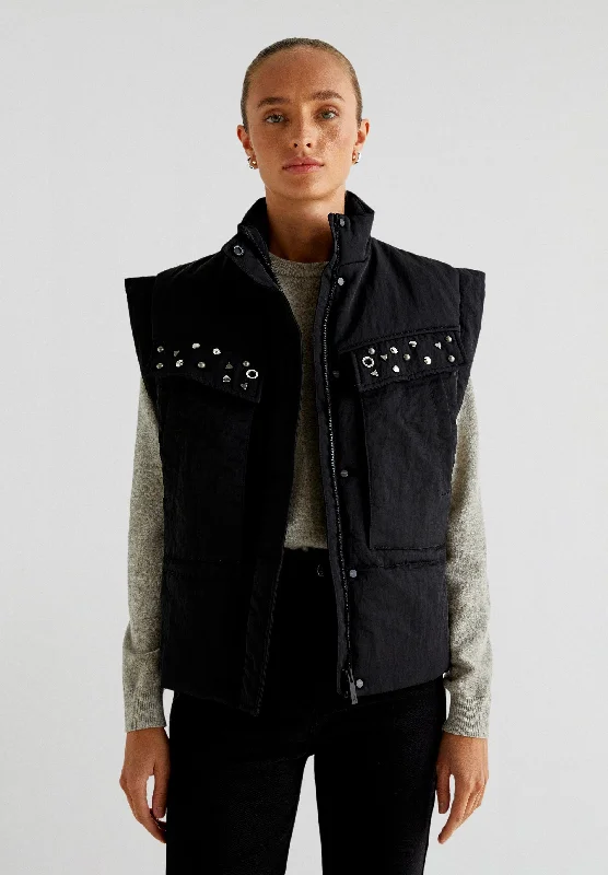 CHIC STUDS VEST